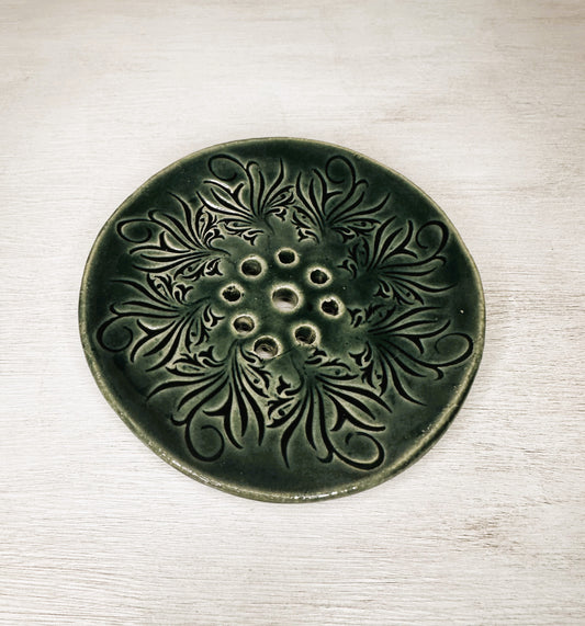 Keramik-Seifenschale mit Füssen